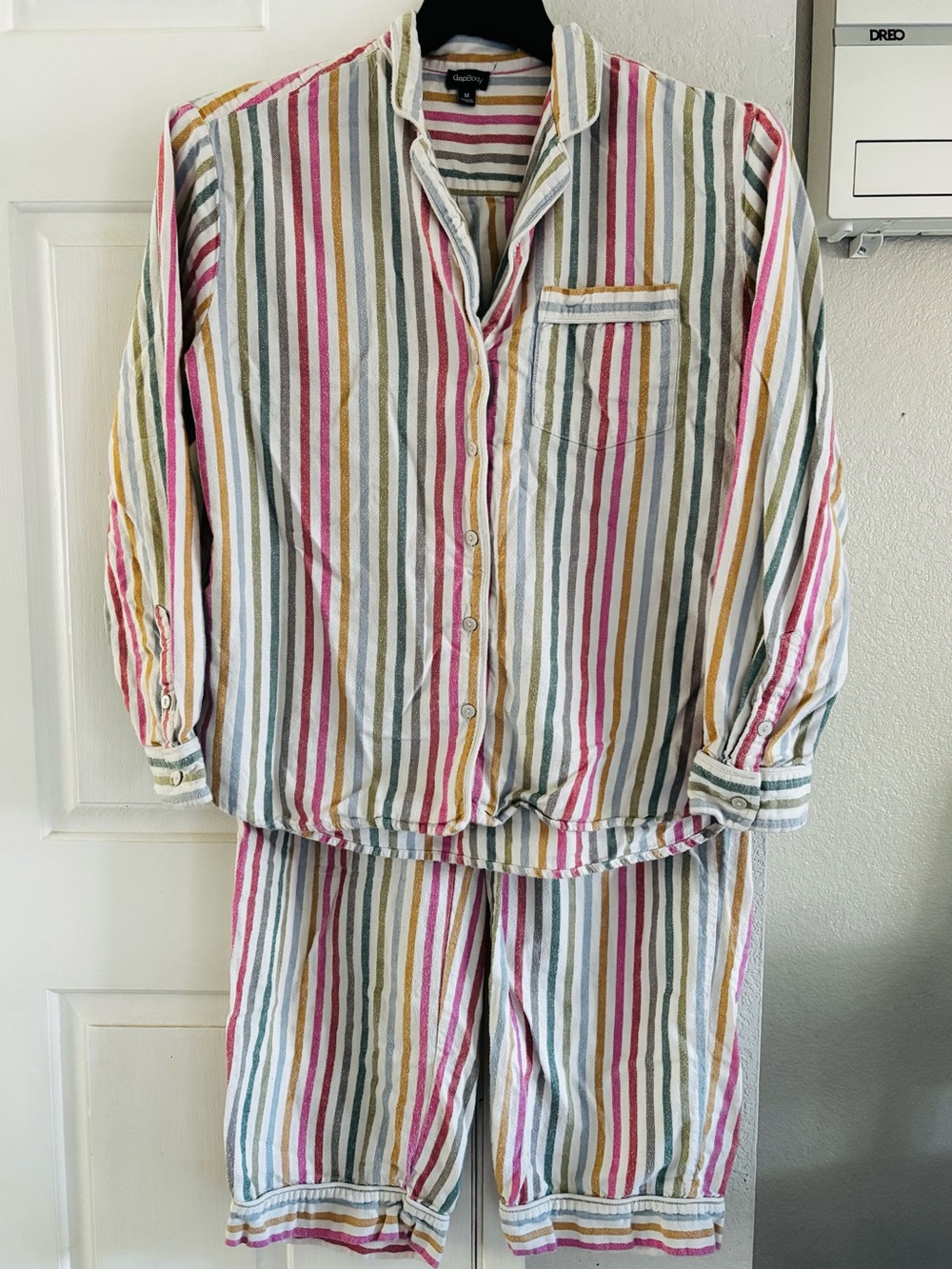 Women’s Striped 100 % Cotton Gap body Pajama Set Size Medium
